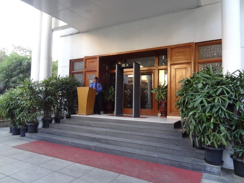 J P Cordial Hotel Bangalore Buitenkant foto
